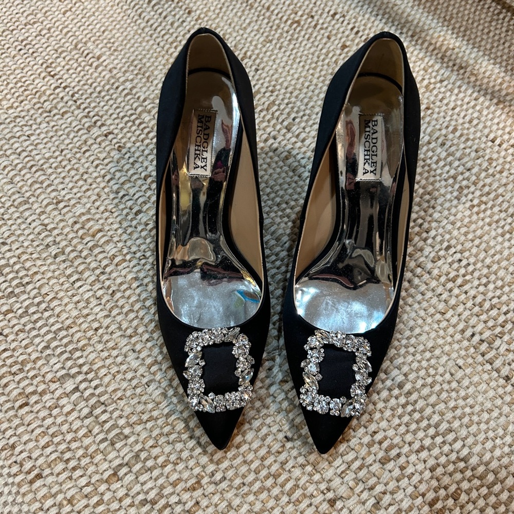 Badgley Mischka Black Cher Pumps